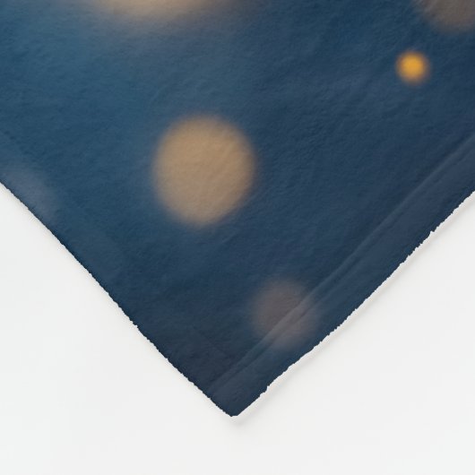 Gekke gouden leeuwenwelp in een droomachtige scène fleece deken (Hoek)