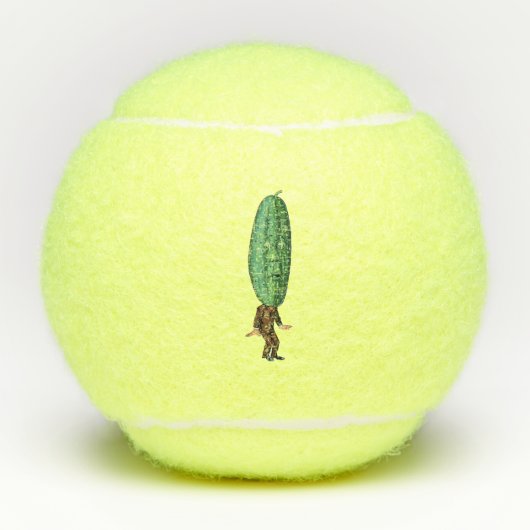 Gekke Man Big Green Pickle Head in bruin pak Tennisballen (Voorkant)