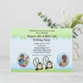 Gekke Monkey Twins Photo Birthday Invite Kaart (Staand voorkant)
