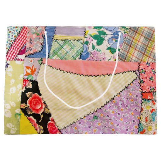 Gekke patchwork quilt met zigzag stiksels groot cadeauzakje (Voorkant)