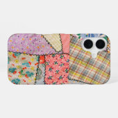 Gekke patchwork quilt met zigzag stiksels iPhone 16 hoesje (Achterkant horizontaal)