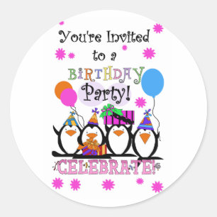 Gekke Penguins Birthday-kaarten en -uitvindingen Ronde Sticker