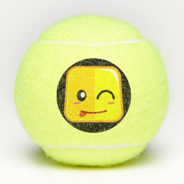 Gekke vierkante emoji gezicht hebben plezier bij h tennisballen