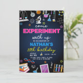 Gekke wetenschap verjaardag kaart (Staand voorkant)