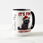 Gekke zwarte kat in kerstverlichting mok (Voorkant rechts)