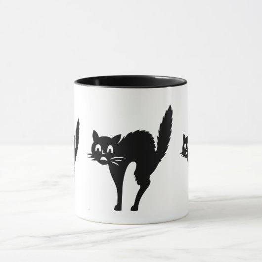 gekke zwarte kat met gekerfd achterhalloween mok (Midden)
