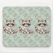 geklede Cottagecore Raccoon Pastel Muismat (Voorkant)