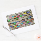 gekleurde bakstenen wand grijs textuurpatroon rechthoekige sticker (Envelop)