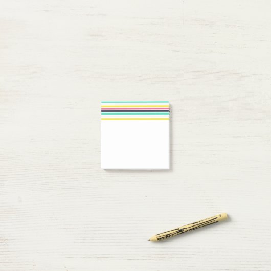 Gekleurde horizontale strepen post-it® notes (Op bureau)