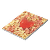 Gekleurde pasta in hartvorm notitieblok (Linkerzijde)