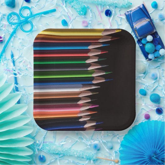 gekleurde pennen papieren bordje (Feest)