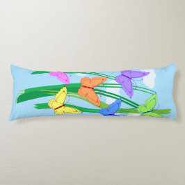 gekleurde vlinders en Sky Lichaamskussen