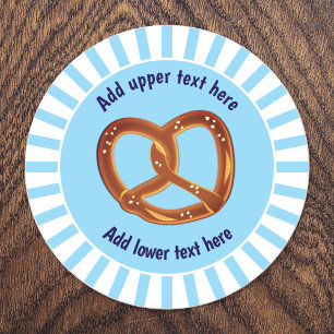 Geknoopt Pretzel Brood op Blauw & Wit - eigen teks Ronde Sticker