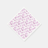 Gekoppeld roze hartenpatroon over witte feest servet (Hoek)