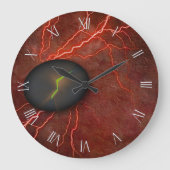 Gekraakte steen geeft licht uit grote klok (Voorkant)