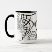 Gekruiste grijze lijnen doen ons denken aan tekeni mok (Links)