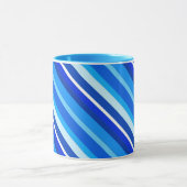 Gelaagde snoepjes strepen - kobalt en bleek blauw mok (Midden)