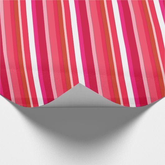 Gelaagde snoepjes strepen - rood, roze en wit cadeaupapier (Hoek)