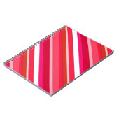 Gelaagde snoepjes strepen - rood, roze en wit notitieboek (Linkerzijde)