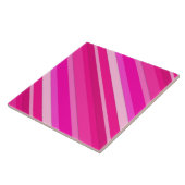 Gelaagde snoepjes strepen - roze en fuchsie tegeltje (Zijkant)