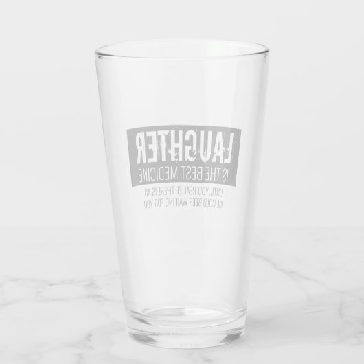 Gelach is de beste medicijn Motivatie Glas (Achterkant)