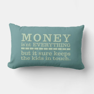 GELD gooit kussen