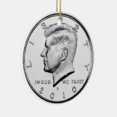 Geldornament. Keramisch Ornament (Rechts)