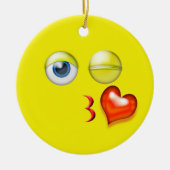 Gele aangepaste naam Kiss Emoji Keramisch Ornament (Voorkant)