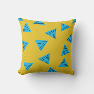 Gele abstracte moderne driehoeken trendy kussen