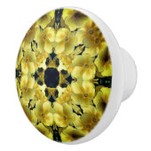 Gele Abstracte primroopbloem Keramische Knop (Rechts)