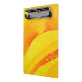 gele achtergrond. waterverf op papier mini klembord (Angled2)