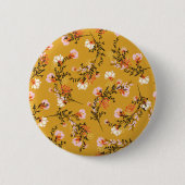 Gele achtergrondbloemen ronde button 5,7 cm (Voorkant)