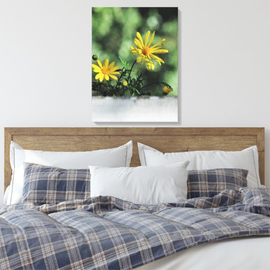 Gele Aster Wildflower Canvas Afdrukken (Insitu (Slaapkamer))