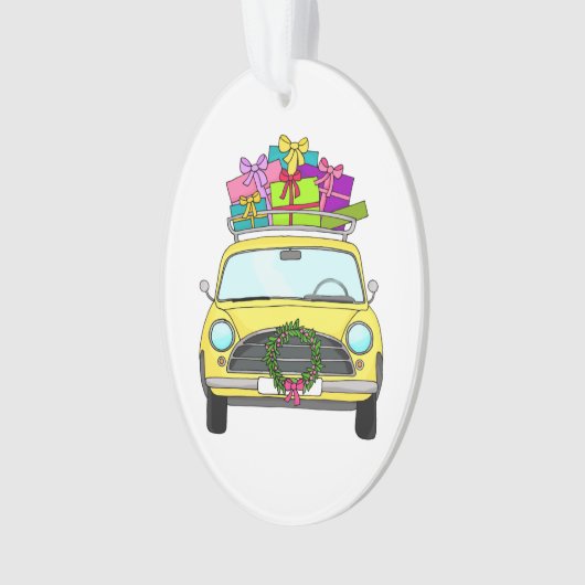 Gele auto met kerstcadeaus ornament (voorkant)