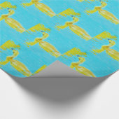 Gele Baby gans met lichtblauw water Cadeaupapier (Hoek)