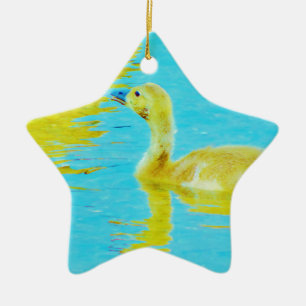 Gele Baby gans met lichtblauw water Keramisch Ornament
