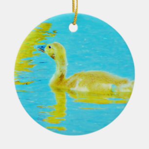 Gele Baby gans met lichtblauw water Keramisch Ornament