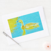Gele Baby gans met lichtblauw water Rechthoekige Sticker (Envelop)
