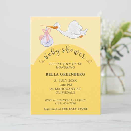 Gele Baby showers ooievaar uitnodiging (Staand voorkant)