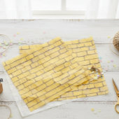 gele bakstenen wegmuur tissuepapier