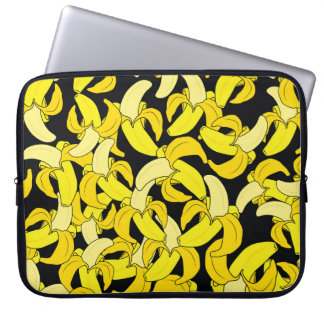 gele bananen: zwarte achtergrond laptop sleeve