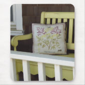 Gele Bench en Pillow - Martha's wijntuin Muismat (Voorkant)