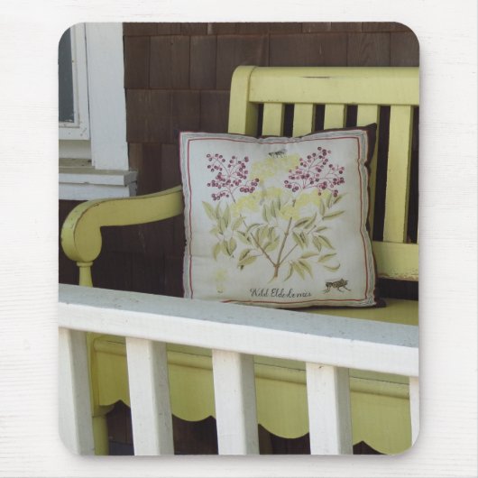 Gele Bench en Pillow - Martha's wijntuin Muismat (Voorkant)