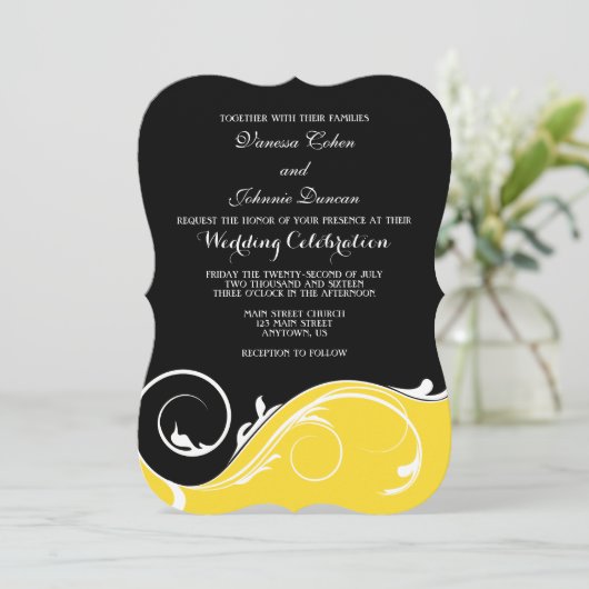 Gele Black Swirl Bracket Wedding Invites Kaart (Staand voorkant)