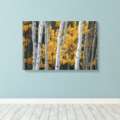 Gele bladeren en witte boomstammen 2 canvas afdruk (Insitu (Houten vloer))