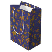 Gele Bladerige Tak op Blauw Medium Cadeauzakje (Achterkant Gekanteld)