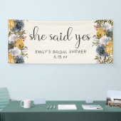 Gele Blauwe Floral Ze zei ja Vrijgezellenfeest Spandoek (Beurs)