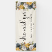 Gele Blauwe Floral Ze zei ja Vrijgezellenfeest Spandoek (Verticaal)