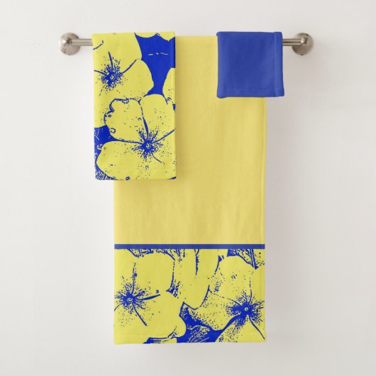 Gele Blauwe Tropische Bloemen Bad Handdoek (Insitu)
