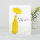 Gele bloem in vaas begrafenis herdenkingsdienst programmakaart (Staand voorkant)